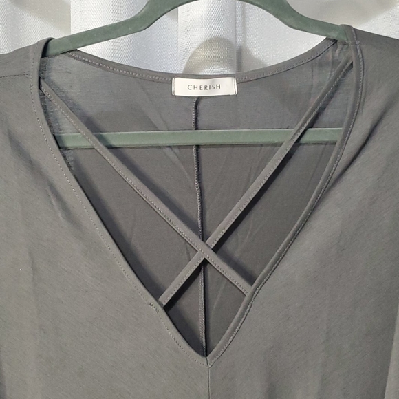 Cherish criss cross top - Picture 2 of 6
